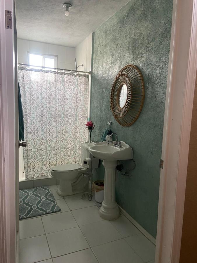Large 4 Bedroom Home With Gated Parking 푸에르토페나스코 외부 사진